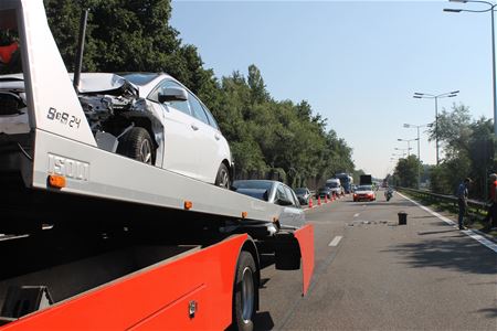 1 gewonde bij botsing van 5 auto's