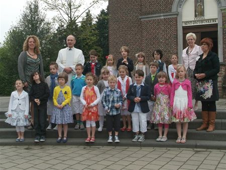 19 communicanten in Eversel