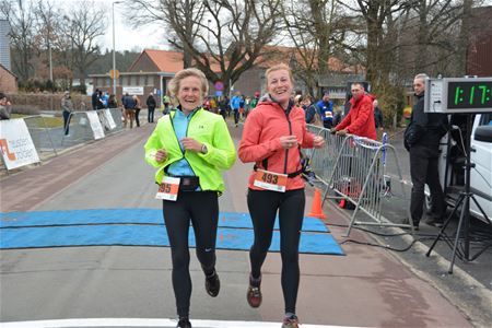 200 moedigen op VijverRun 33