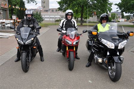 200 motoren voor Mascottetreffen