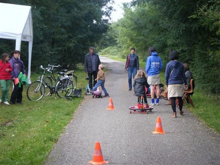 250 deelnemers aan eerlijke berenwandeling