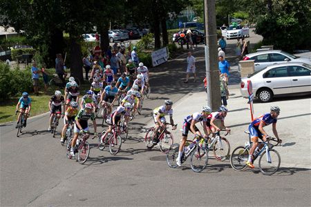 30-tal renners aan de start in Eversel