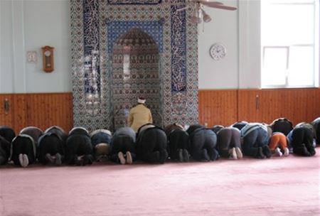 4 gebedshuizen openen deuren