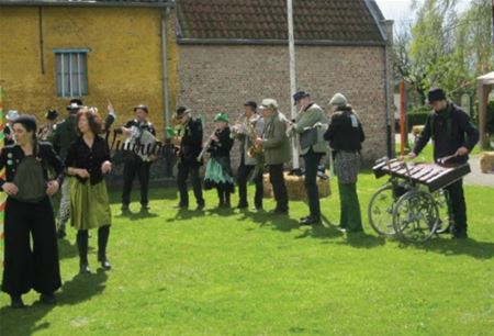 40ste parochiefeesten Eversel met straatteater