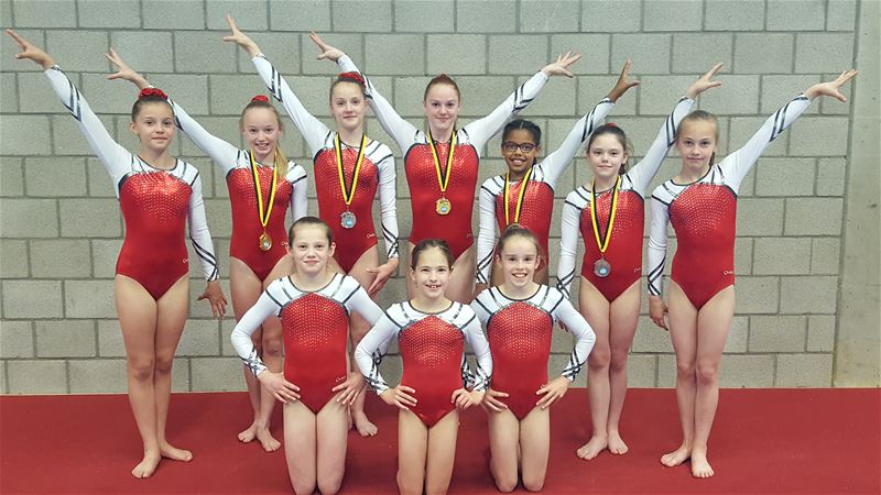 5 medailles voor Moed en Volharding