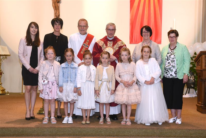 6 eerste communicanten in Heusden