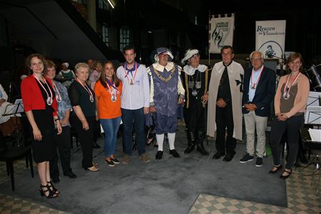 7 ere-commandeurs voor Reuzen in Vlaanderen