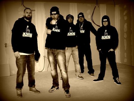 7 Lokale Helden luisteren P()Arty XL Night op