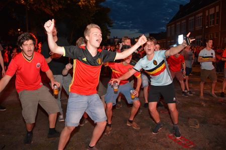 700 supporters gaan uit de bol