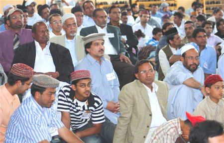 Ahmadiyya Moslims in ECR-gebouw