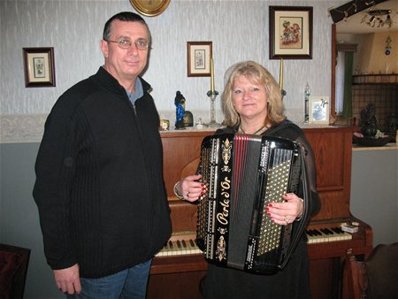 Akuta Luma stelt CD voor in de bib