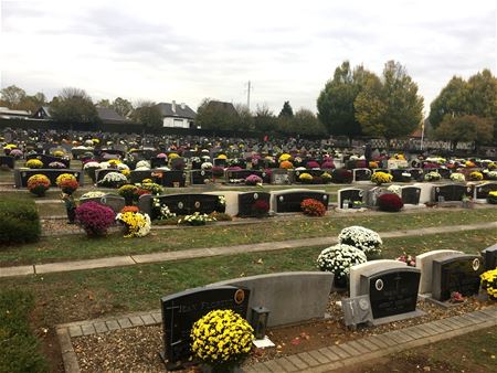 Al drukte op de kerkhoven