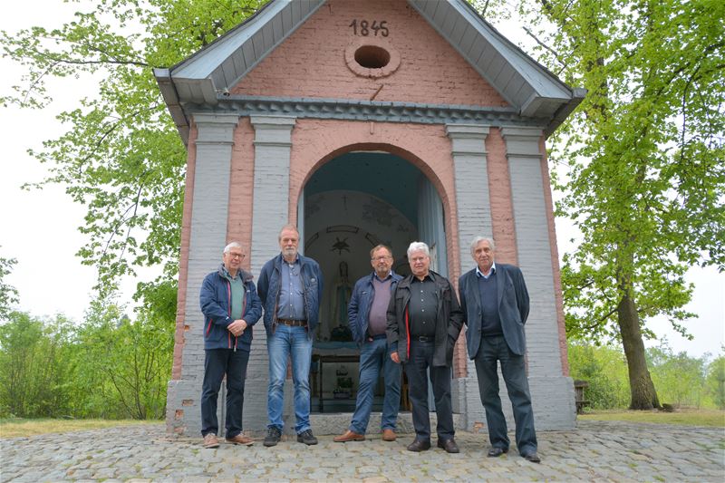 Alle Heusdense kapellen worden bezocht