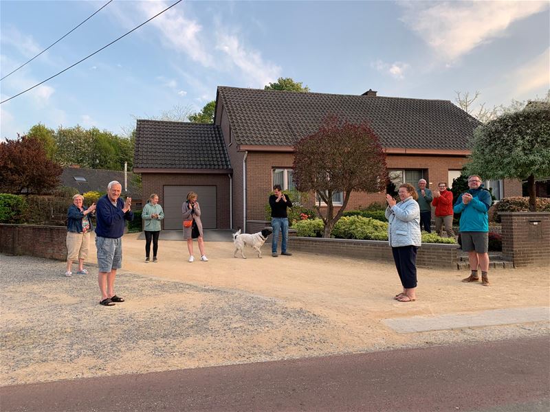 Applaus blijft doorklinken