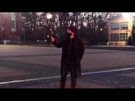 Artikel 27 opent symbolisch met vuurkunstwerk