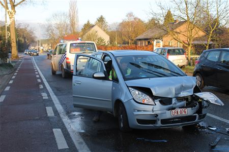 Bestuurder gewond bij botsing