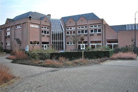 Bib wordt helft groter