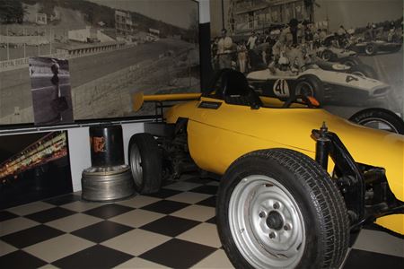 Blikvangers in het circuit-museum (2)