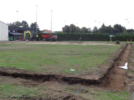 Bouw nieuwe overdekte tennisvelden gestart