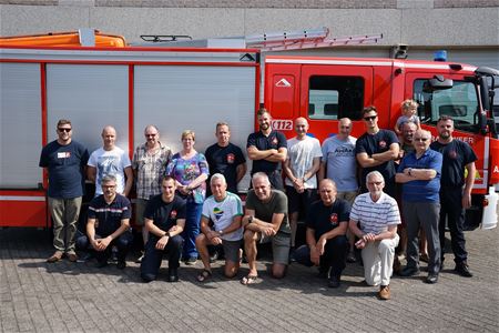 Brandweer wuift Myrjam uit