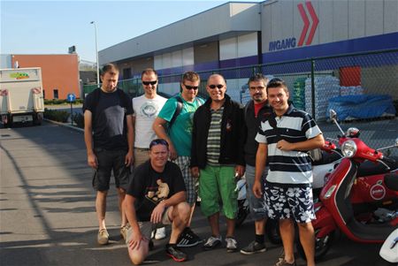 Brandweermannen samen op weekend