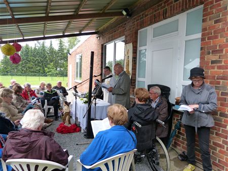 Buurt woont Sint-Jansmis bij