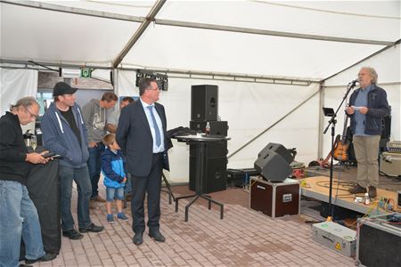 Buurthuis Boekt nu ook officieel geopend