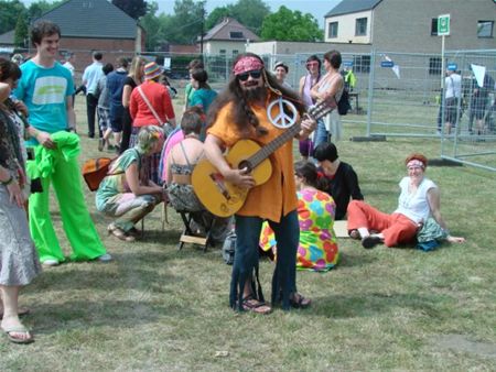 Collegeleerlingen en -leraars gaan uit de bol