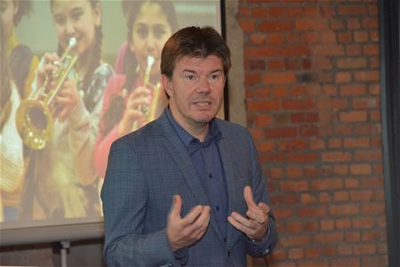 Cultuurminister Gatz in debat met middenveld