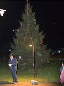 De adventslichtjes zijn ontstoken