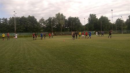 De bal begint weer te rollen