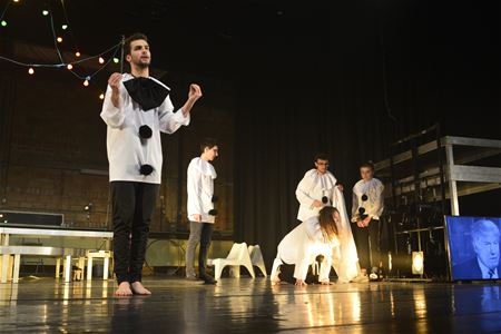 De Nestors op zoek naar de menselijke oerkrachten