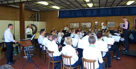 De Verenigde Vrienden vertolken hoop en vrede