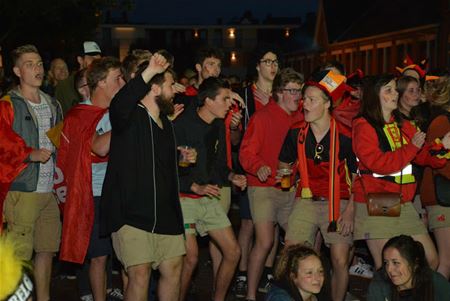 Discobar voor meer ambiance in EK-Arena