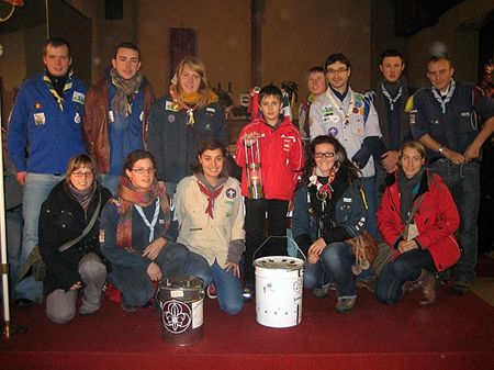 Dorien en Anke brengen vredeslicht naar België