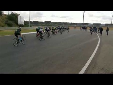 Drie teams aan de leiding, maar alles nog mogelijk