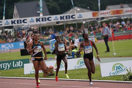 Een namiddag en nacht vol atletiek