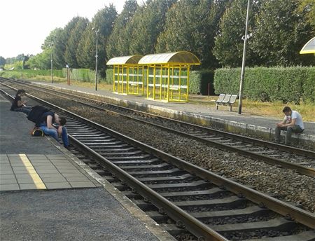 Een nieuwe manier om op de trein te wachten?