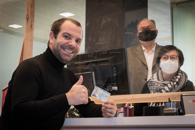 Eerste EID met vingerafdruk voor 'Paco Garcia'