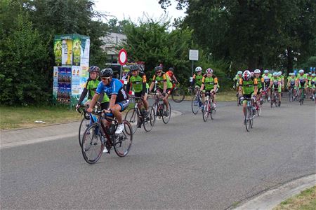 Everselse wielertoeristen samen op pad