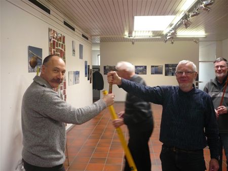 Fototentoonstelling in opbouw