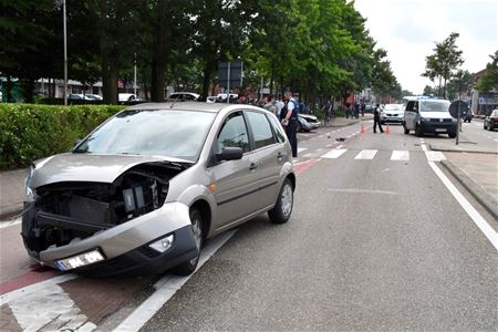Gewonden bij botsing met 3 auto's in Koolmijnlaan