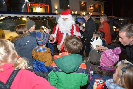 Gezellige sfeer op Bolderbergse kersthappening