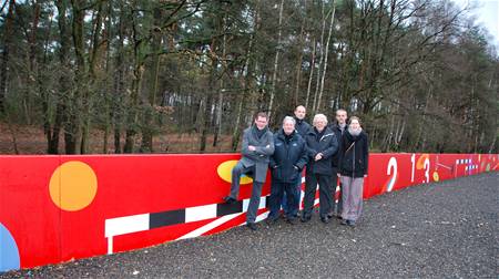 Grootste schilderij is ingehuldigd