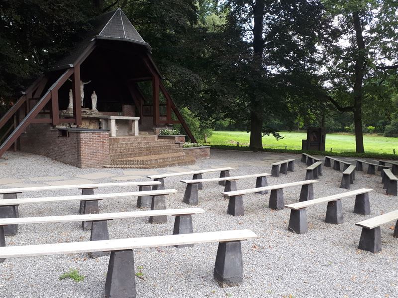 Heusden op bedevaart naar 't Koersels Kapelleke