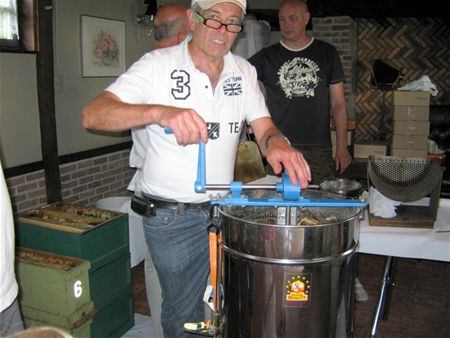 Honing slingeren op Bovy