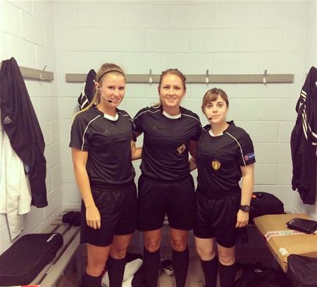 Ilka Bosmans is lijnrechter op jeugdsupercup