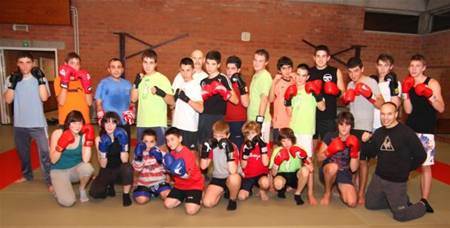 Jonge boksers gaan er tegenaan