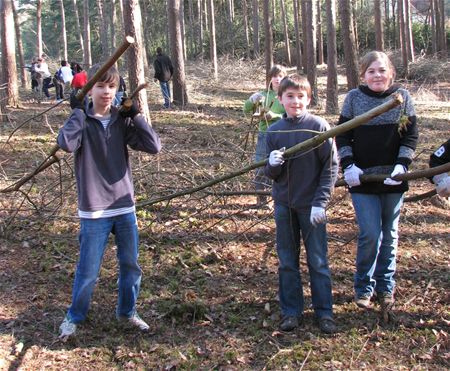 Kinderen werken in Bolderbergse natuur