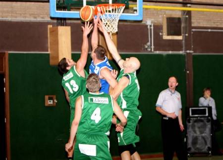 Klinkende zege voor Zolder en nieuwe coach